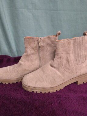 Lucky Brand Suede ankle boots